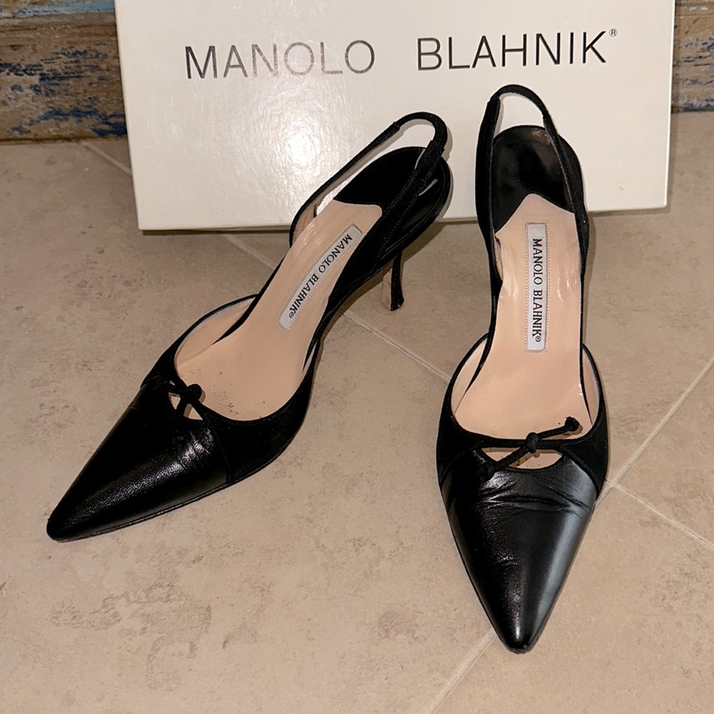 Manolo Blahnik Black Leather & Suade strap Pump Heels 36.5 6 1/2 Vintage